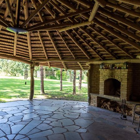 Villa Namelis Prie Sirvintos Upes Su Pirtimi Exterior foto