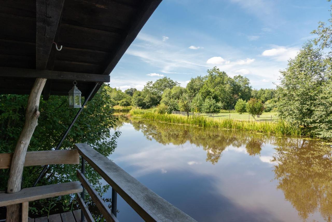 Villa Namelis Prie Sirvintos Upes Su Pirtimi Exterior foto